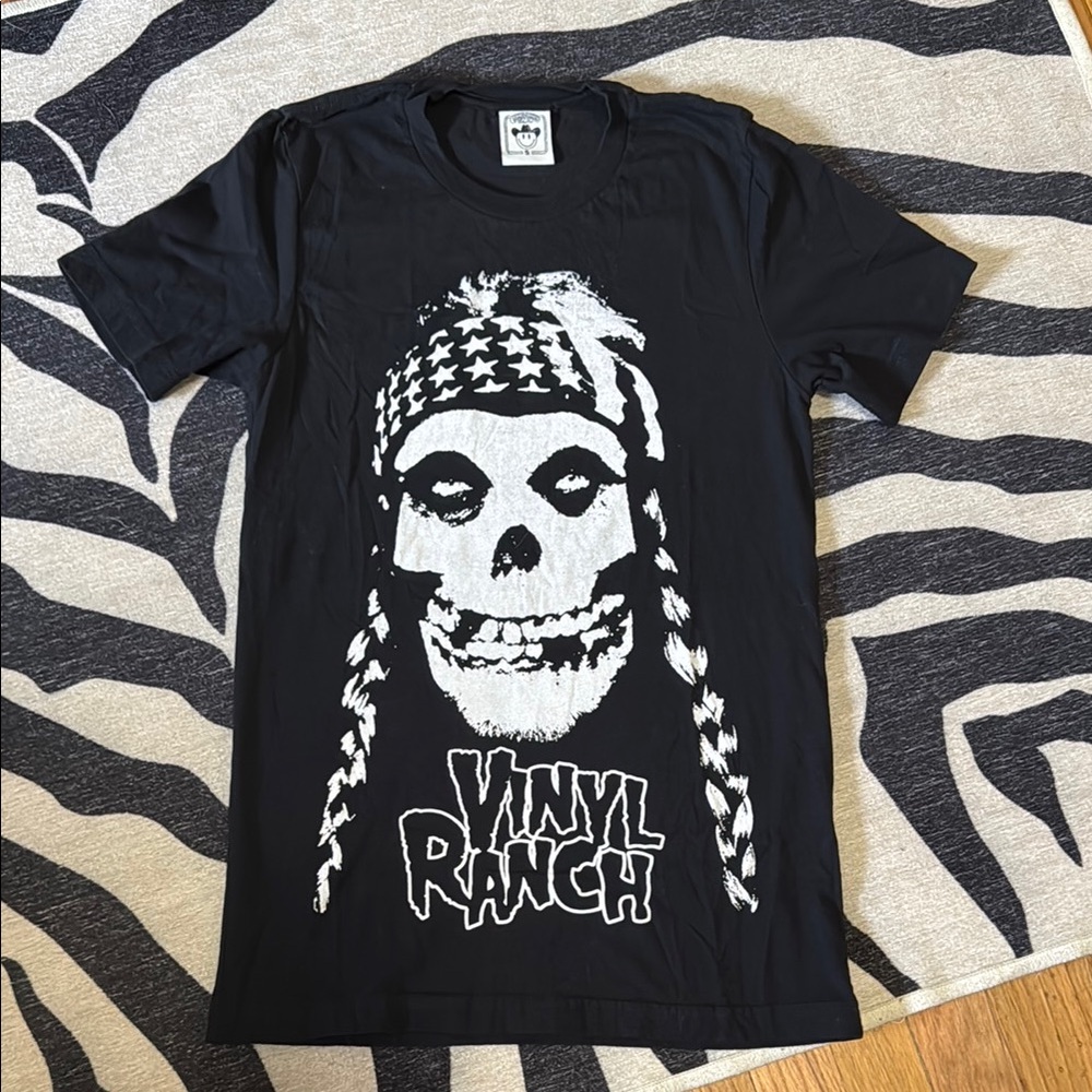 Vinyl Ranch Country Misfit Fitted Women’s Graphic T-Shirt